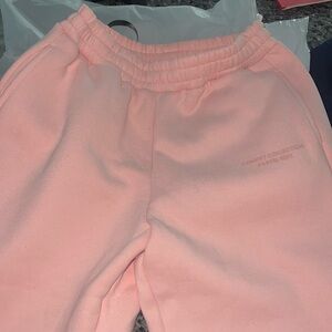 Bubblegum Pink sweatpants from Comfrt Pastel collection